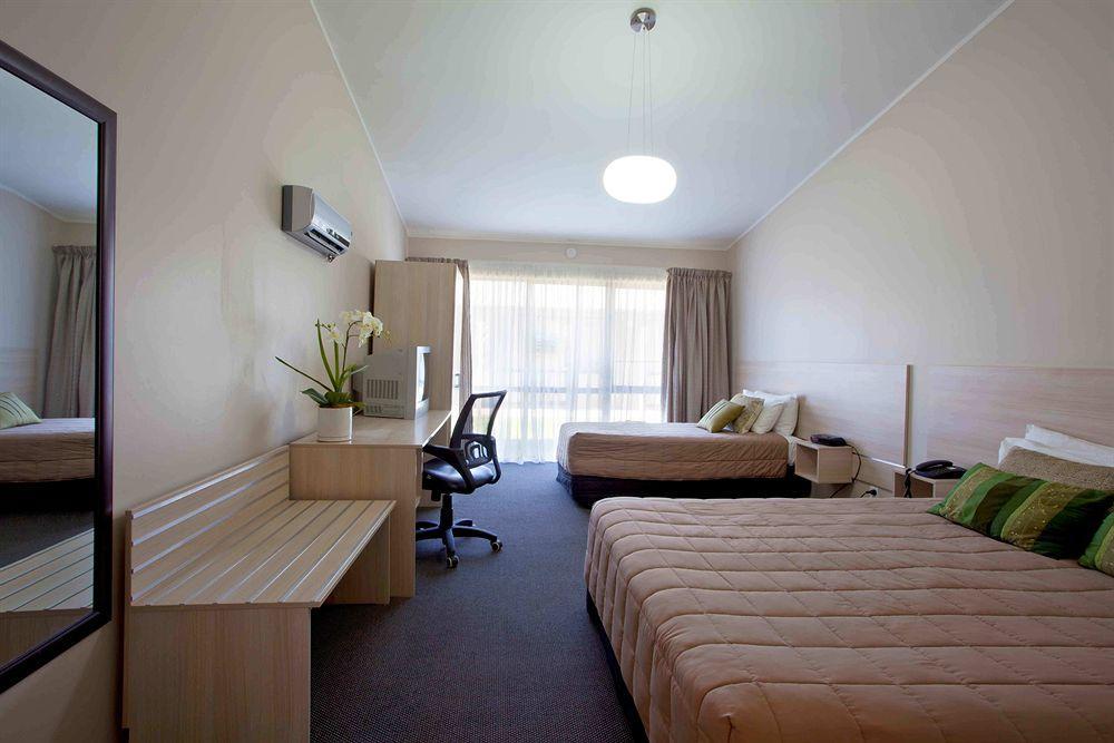 กีวี แอร์พอร์ต แบ๊คแพคเกอร์ Hostel โอ๊คแลนด์ ภายนอก รูปภาพ