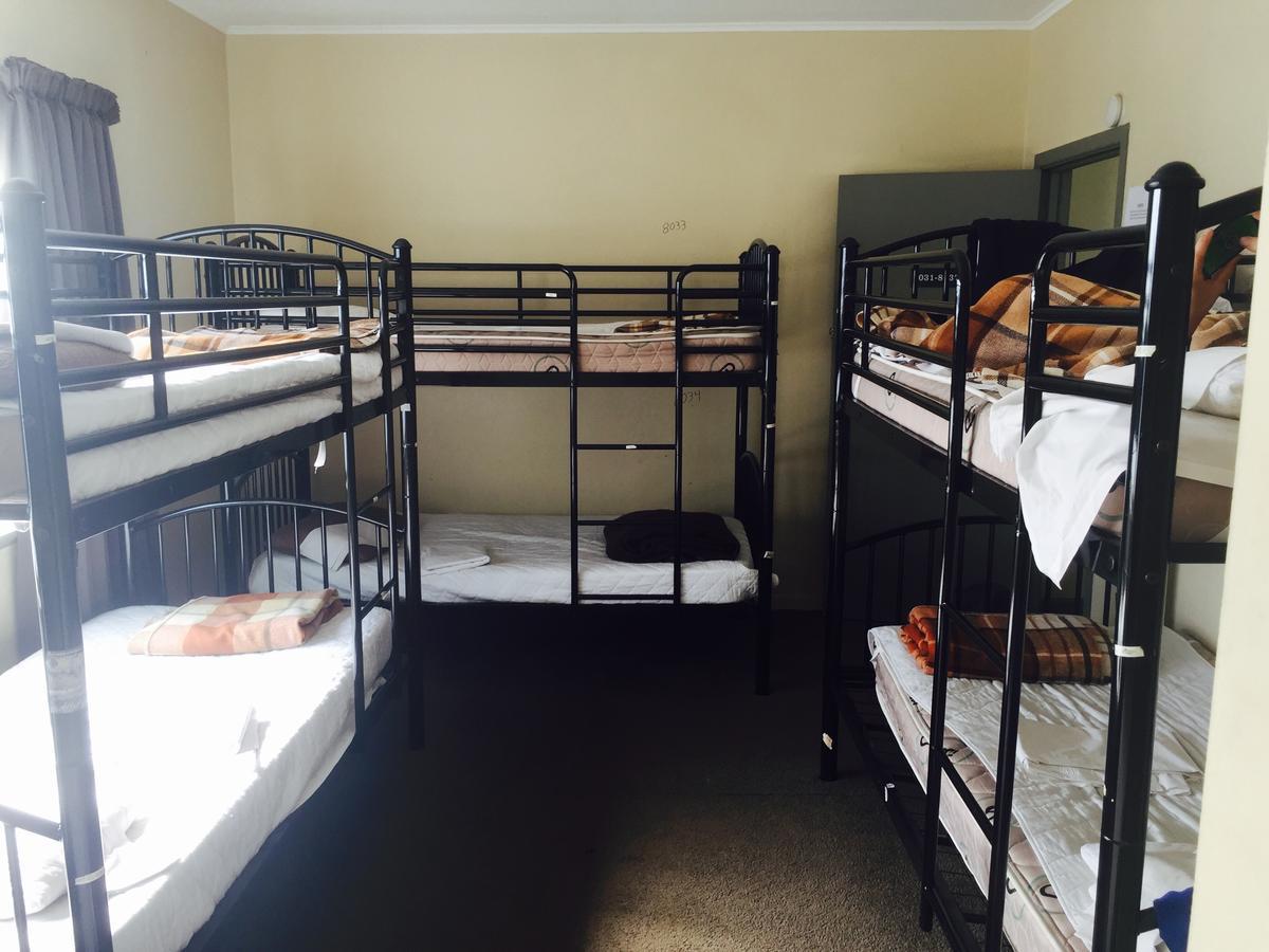 กีวี แอร์พอร์ต แบ๊คแพคเกอร์ Hostel โอ๊คแลนด์ ภายนอก รูปภาพ