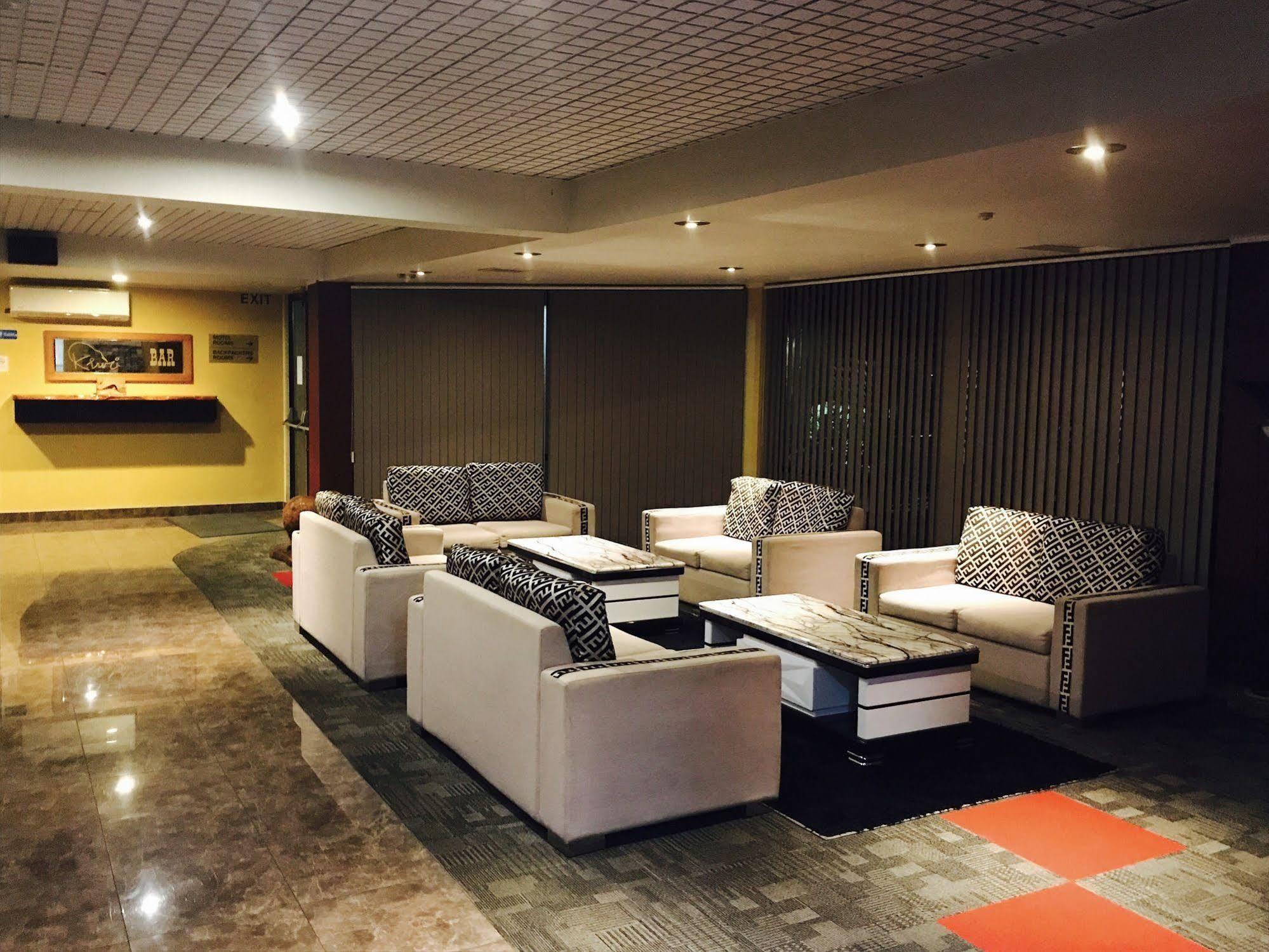 กีวี แอร์พอร์ต แบ๊คแพคเกอร์ Hostel โอ๊คแลนด์ ภายนอก รูปภาพ